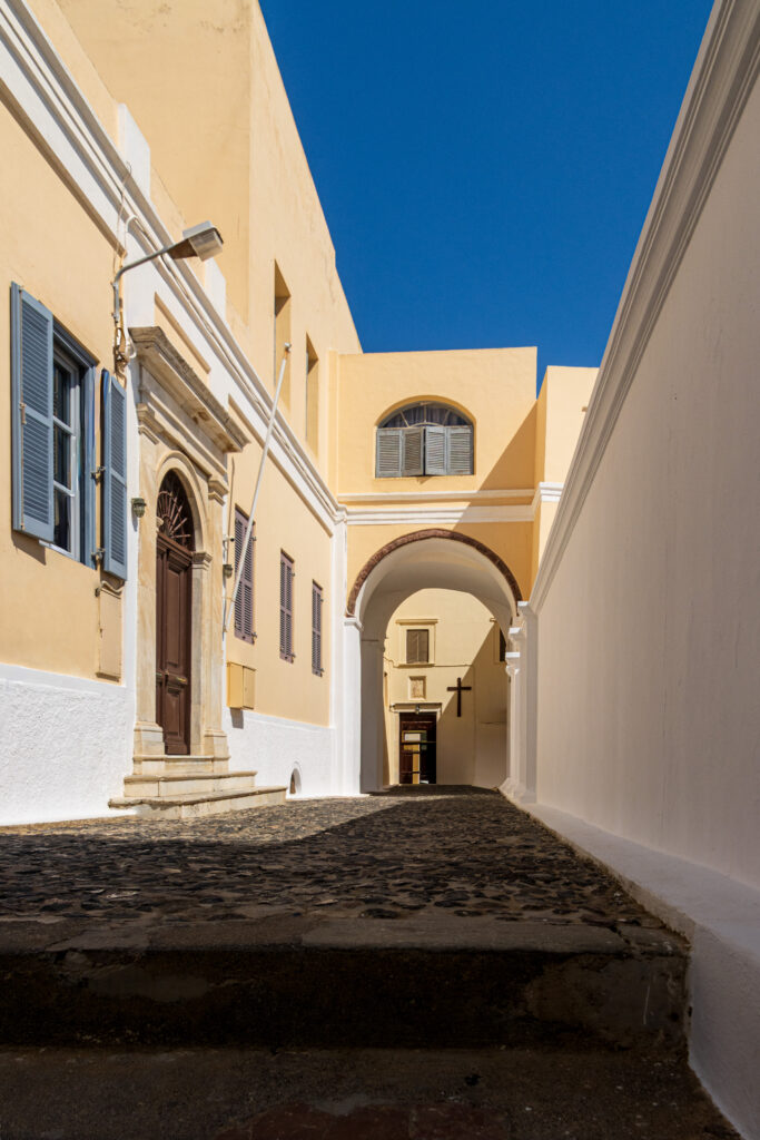 In den Straßen von Alt-Fira/Santorin